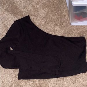 one sleeve crop top